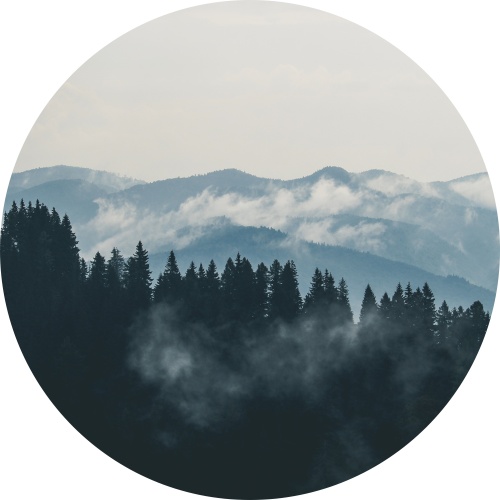 Bewolkte bergen - Muurcirkel